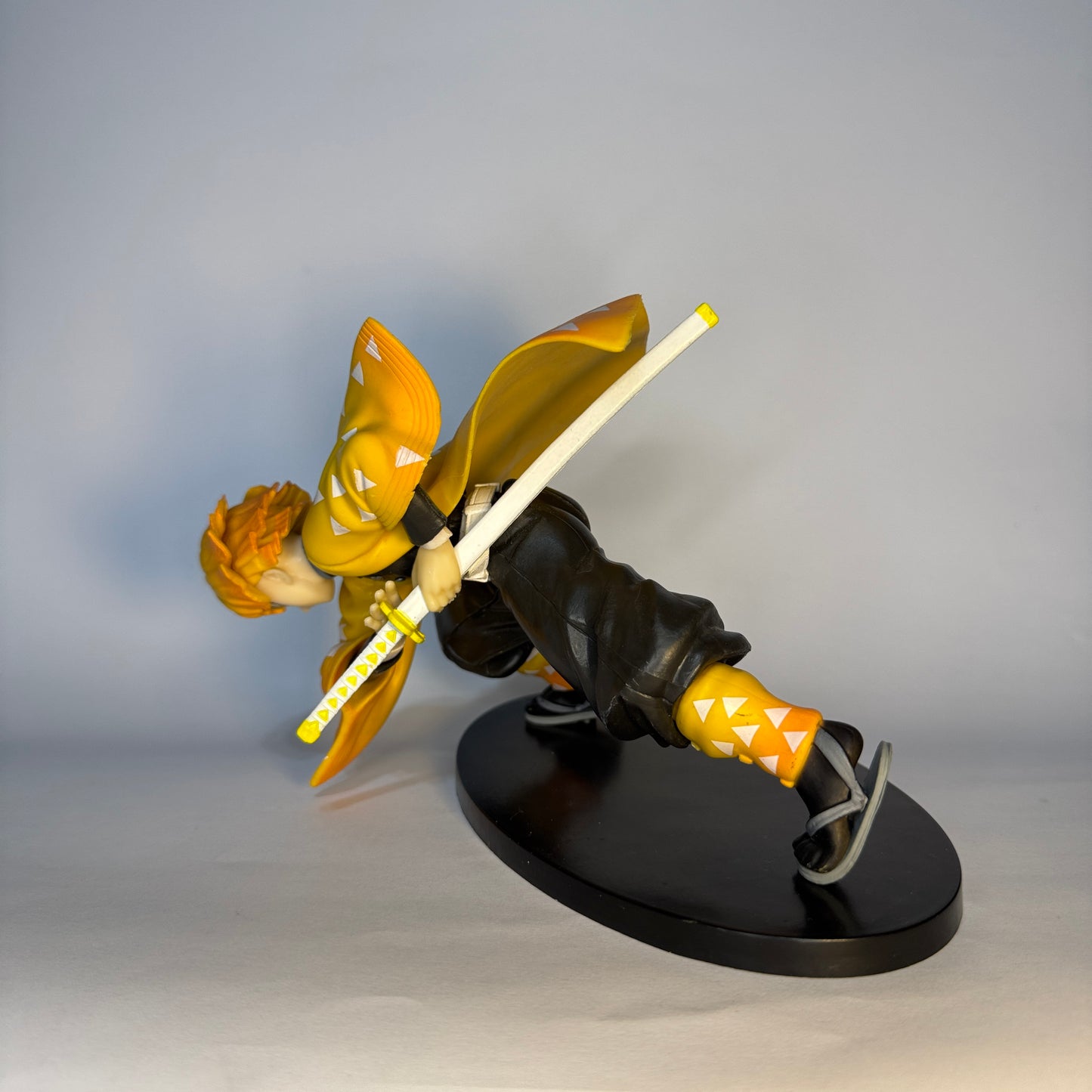 Action Figure Zenitsu Agatsuma – Demon Slayer 14 cm PVC