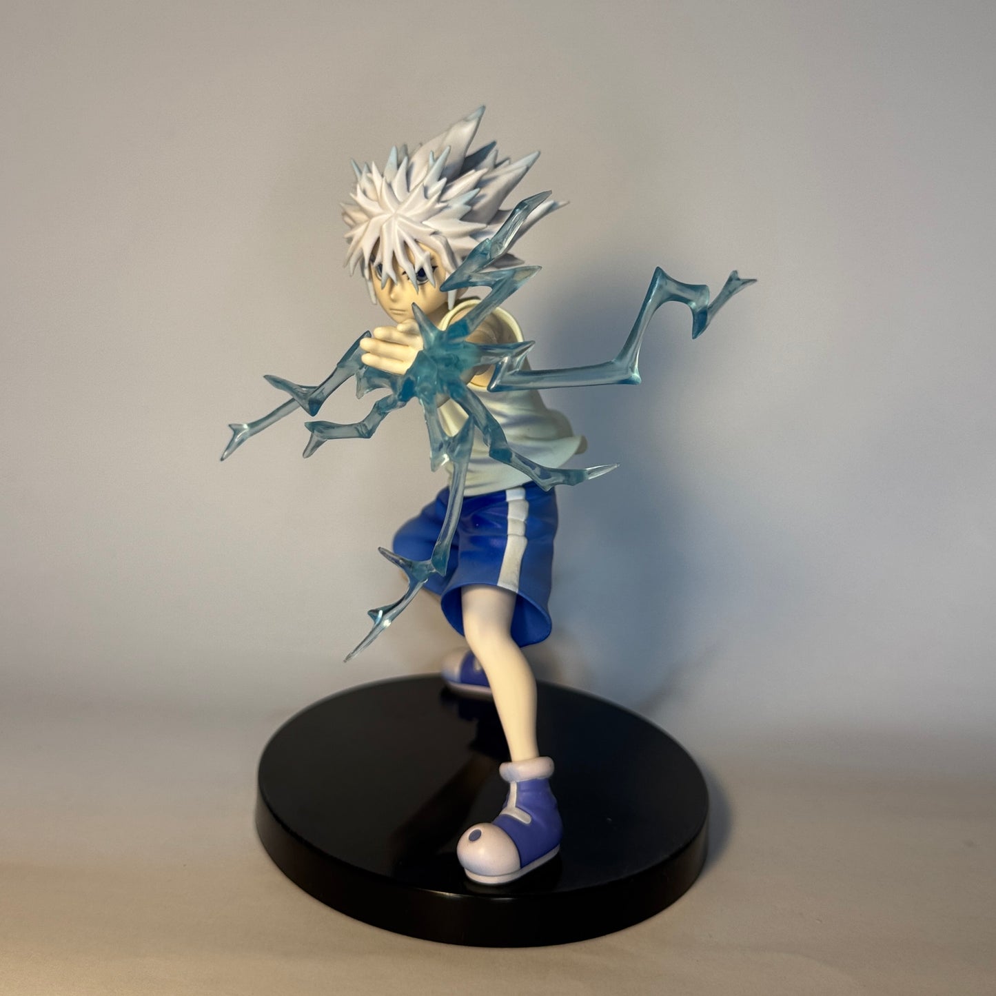 Action Figure Killua Zoldyck com Efeito Relâmpago - Hunter x Hunter - 15cm Detalhes Premium
