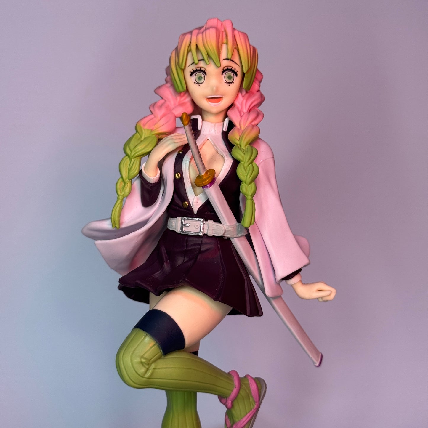 Figure Mitsuri Kanroji – Pose Kawaii – Demon Slayer 17cm Bandai