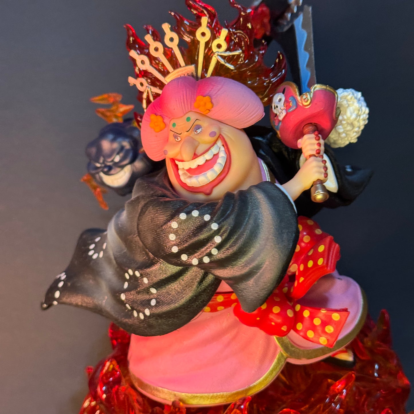 Action Figure Big Mom – One Piece 24cm