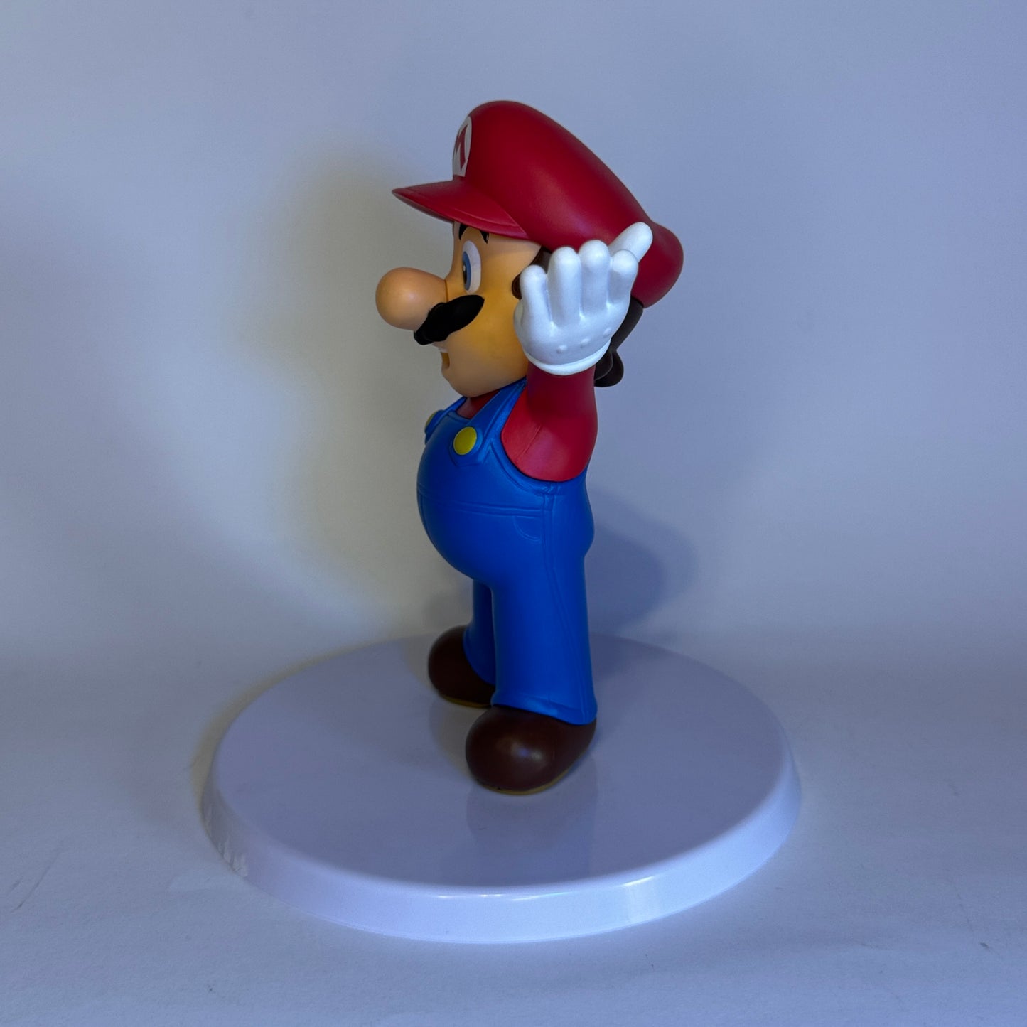 Mario 18cm PVC Premium – Nintendo Colecionável