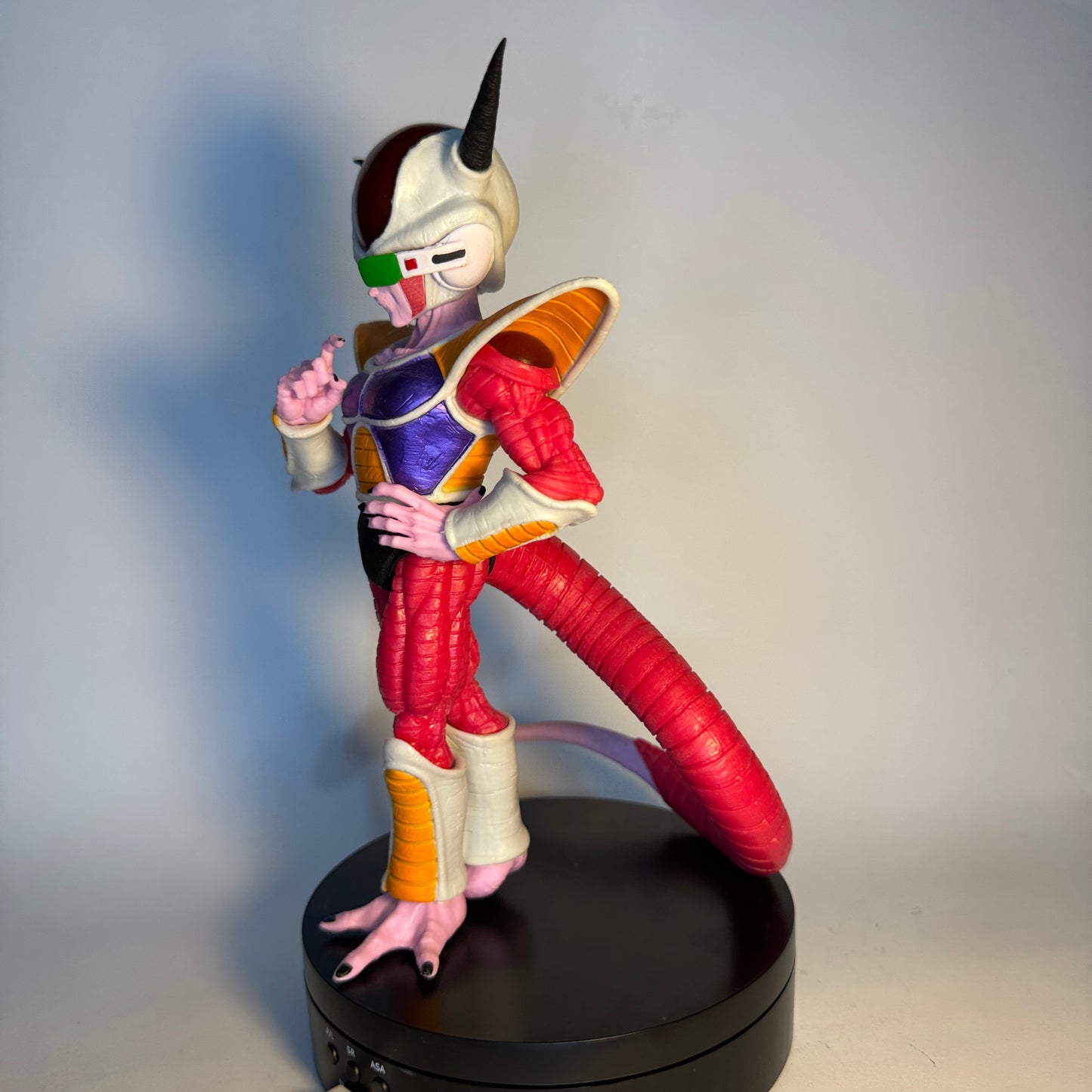 Action Figure Freeza (1ª Forma) 22cm Dragon Ball Z