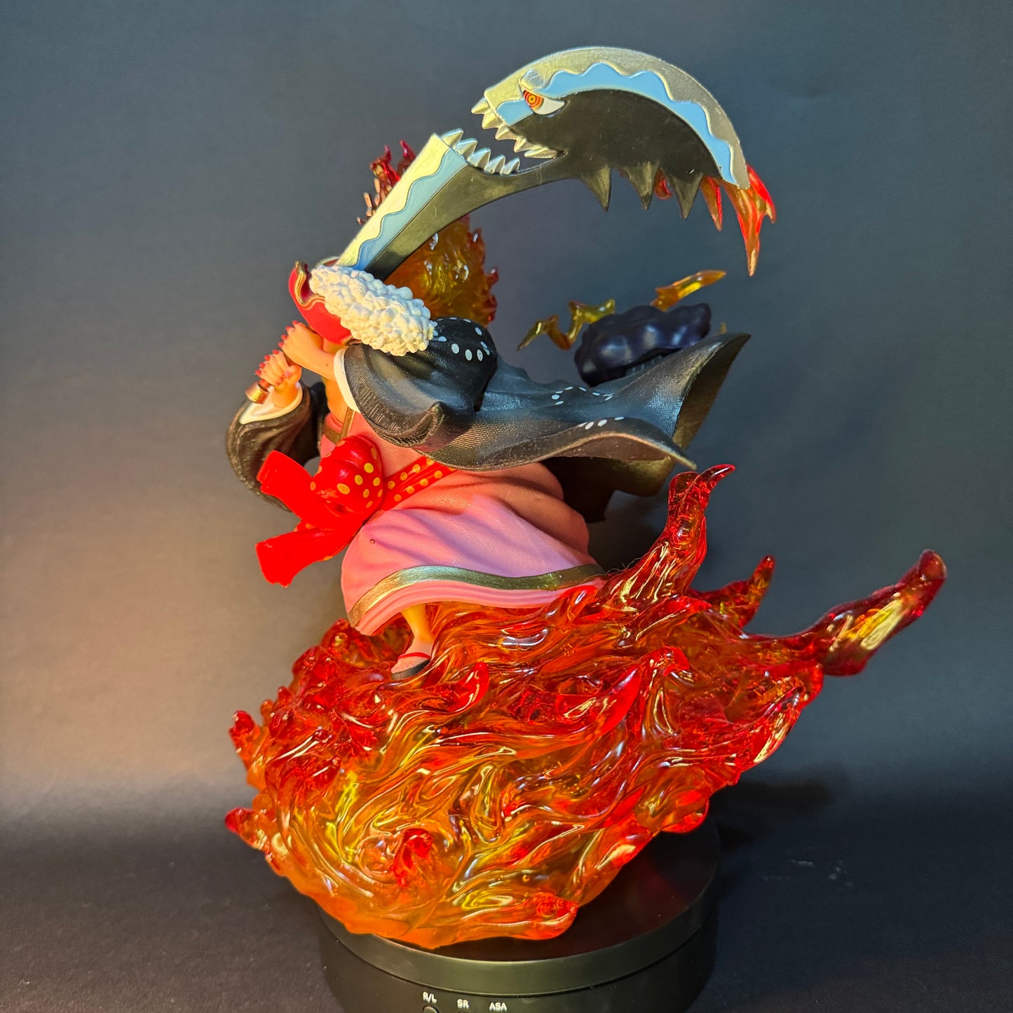 Action Figure Big Mom – One Piece 24cm