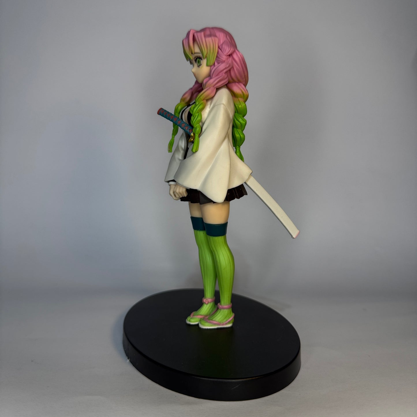 Action Figure Mitsuri Kanroji – Demon Slayer, 16 cm Bandai