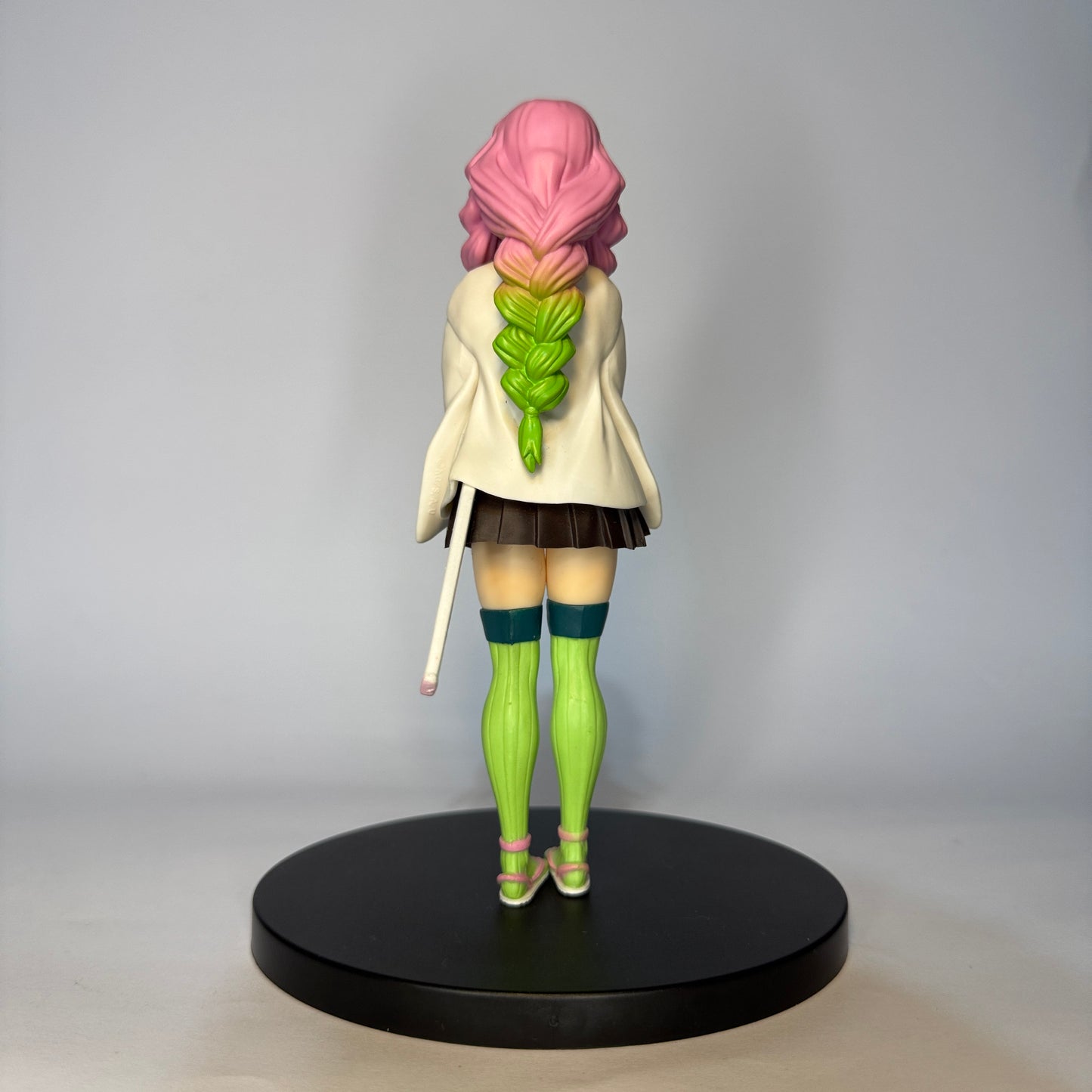 Action Figure Mitsuri Kanroji – Demon Slayer, 16 cm Bandai