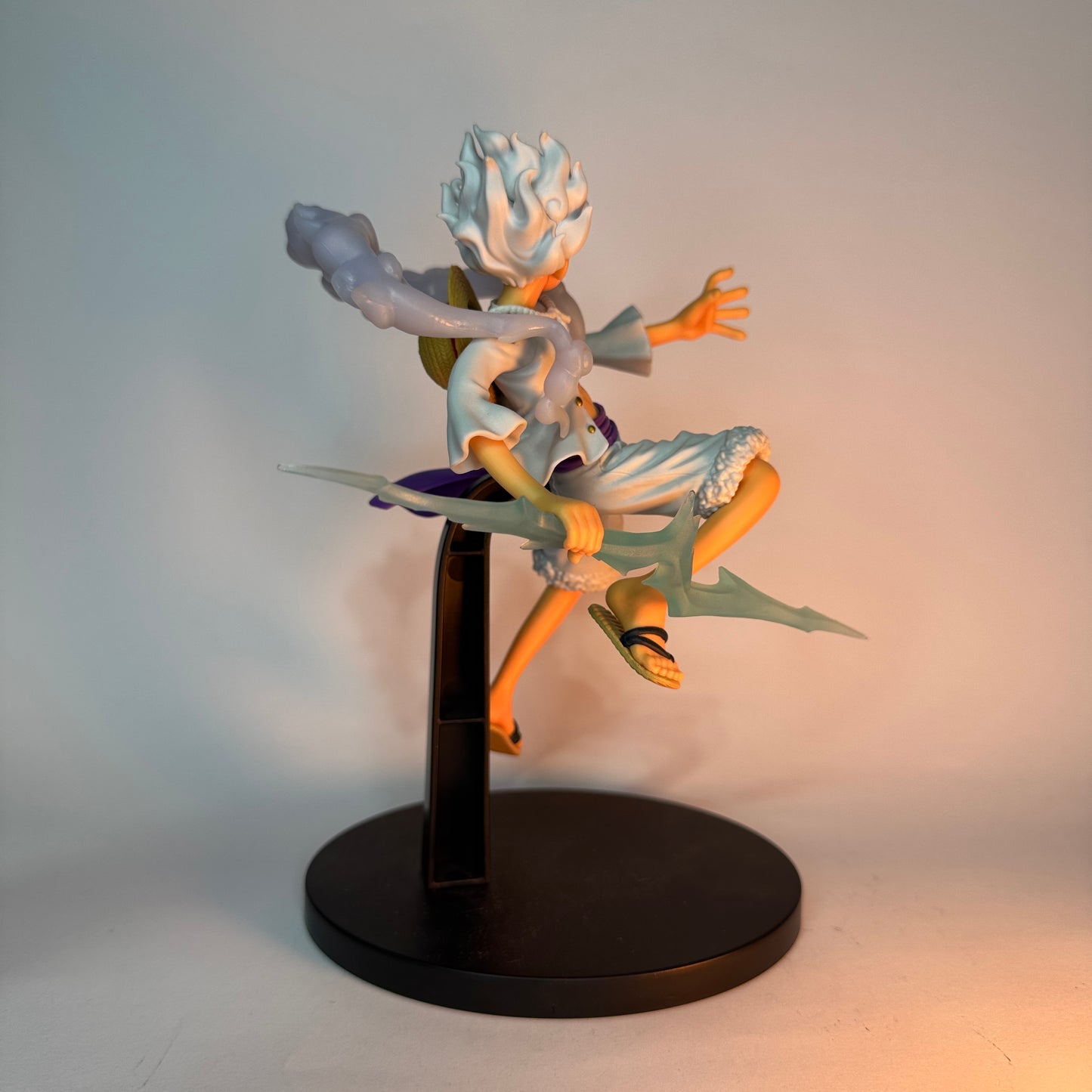 Action Figure Luffy Gear 5 – Banpresto 18cm