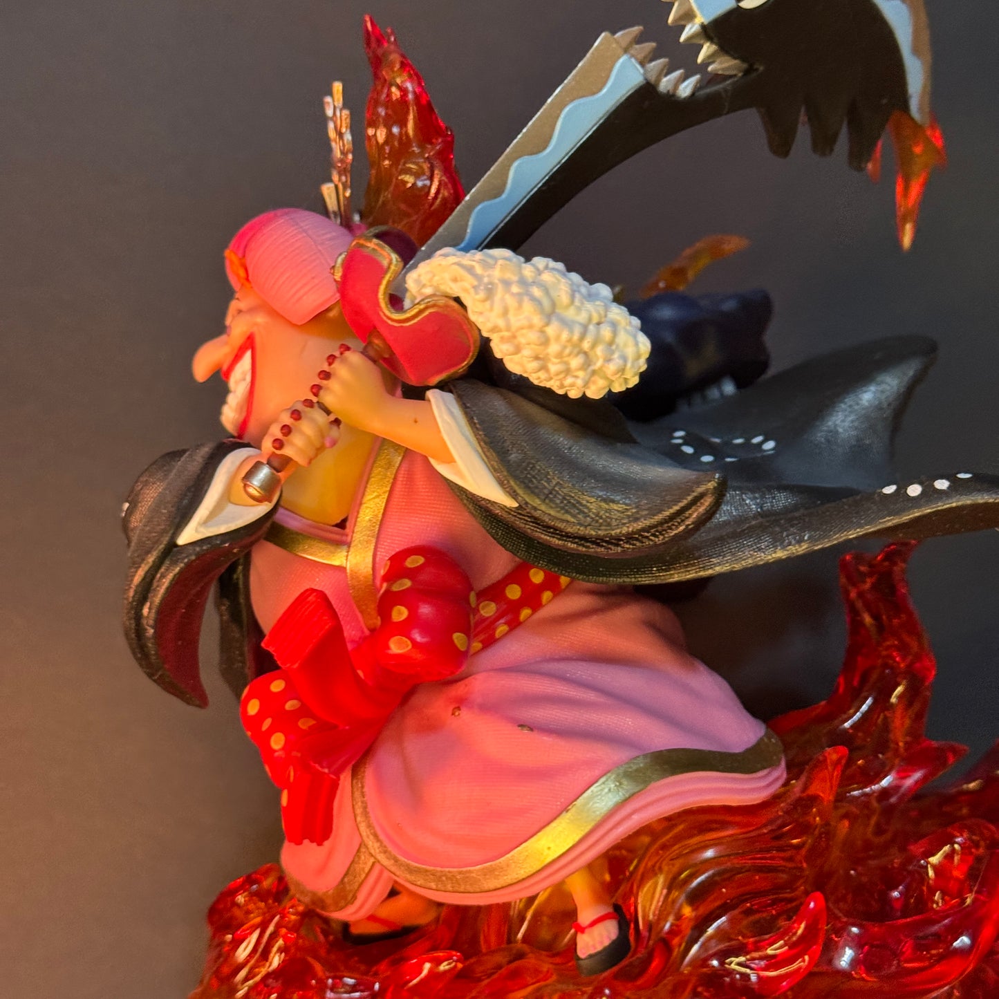 Action Figure Big Mom – One Piece 24cm