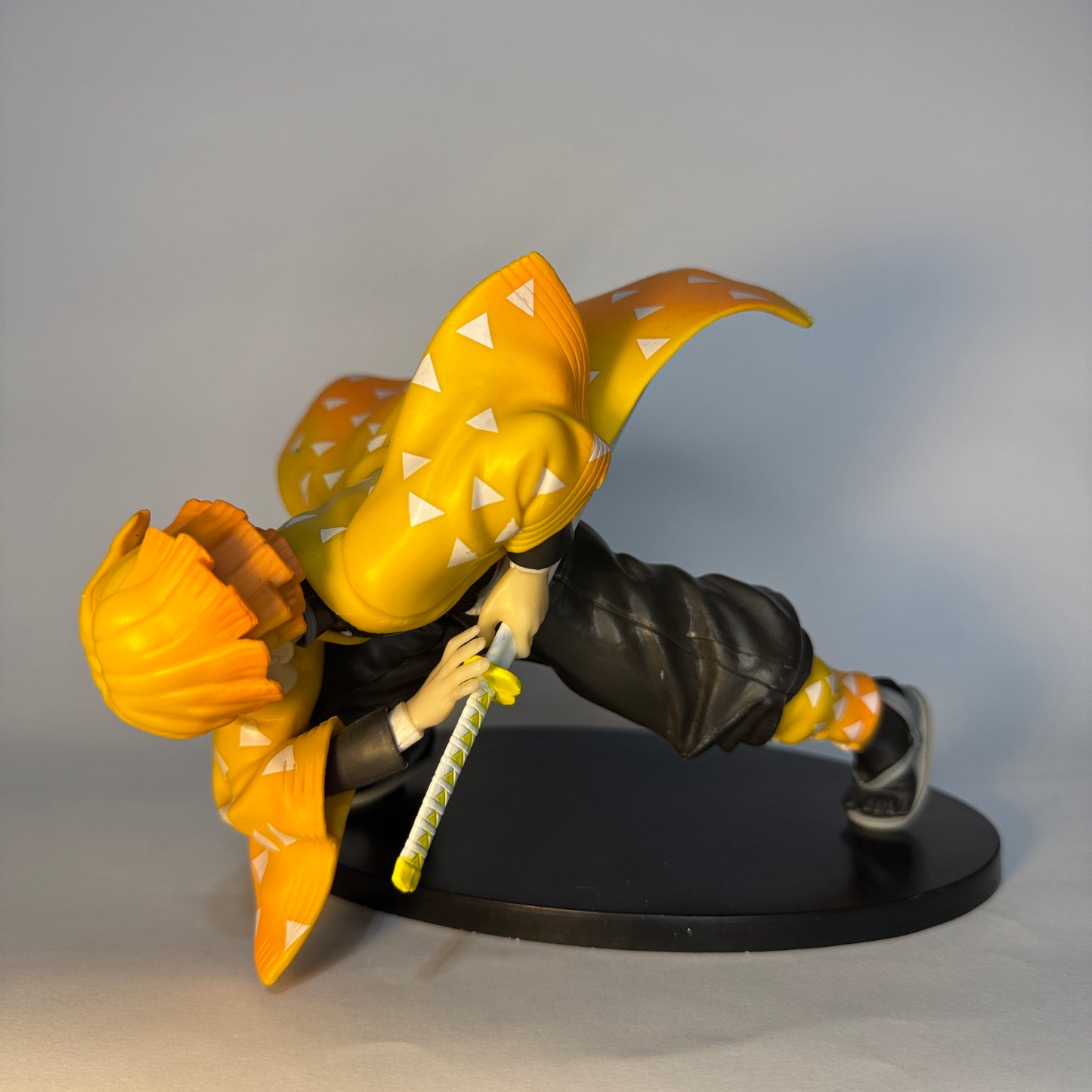 Action Figure Zenitsu Agatsuma – Demon Slayer 14 cm PVC