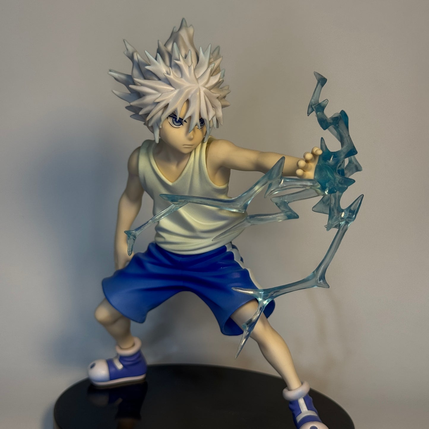 Action Figure Killua Zoldyck com Efeito Relâmpago - Hunter x Hunter - 15cm Detalhes Premium