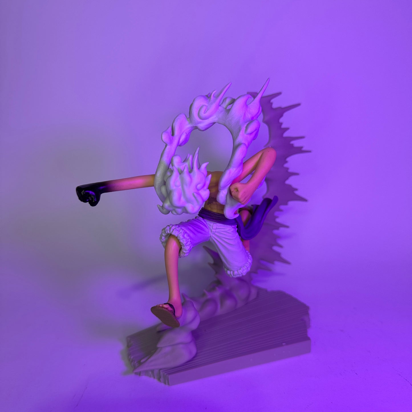 Action Figure Luffy Gear 5 – Bandai One Piece 14cm