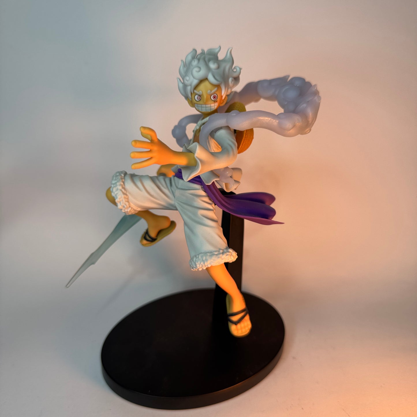 Action Figure Luffy Gear 5 – Banpresto 18cm