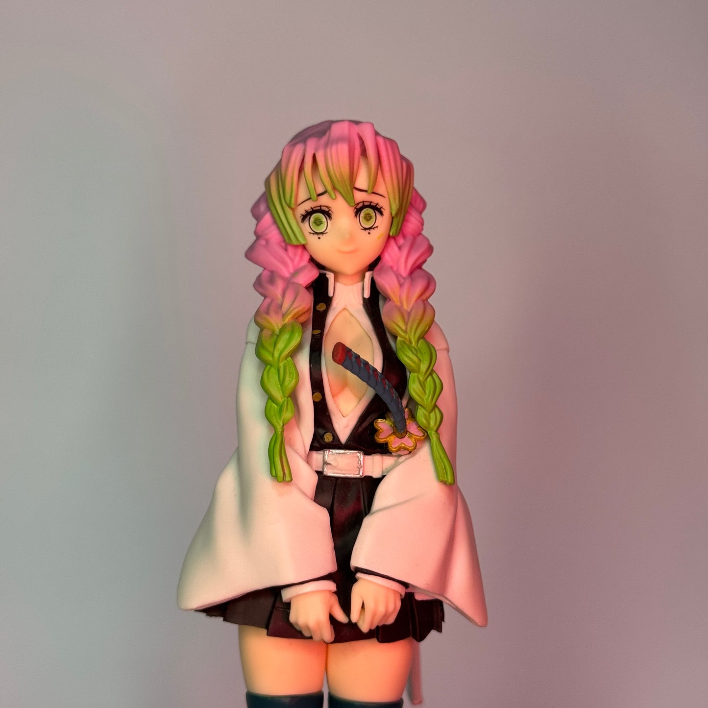 Action Figure Mitsuri Kanroji – Demon Slayer, 16 cm Bandai