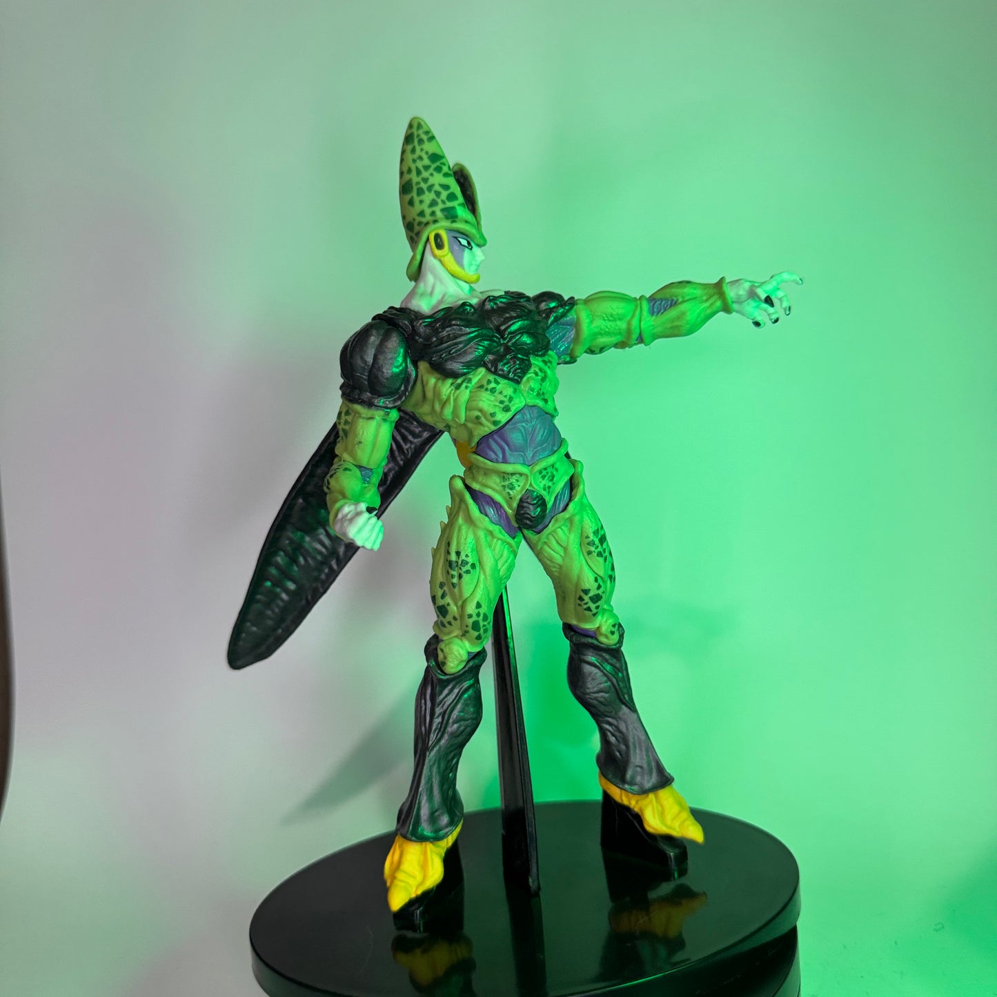 Action Figure Cell Perfeito 22cm Dragon Ball Z