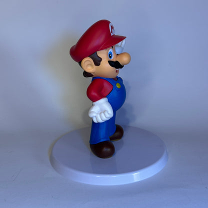 Mario 18cm PVC Premium – Nintendo Colecionável