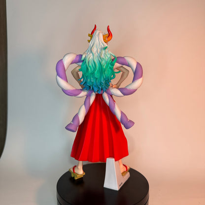 Action Figure Yamato One Piece - Banpresto  22 cm