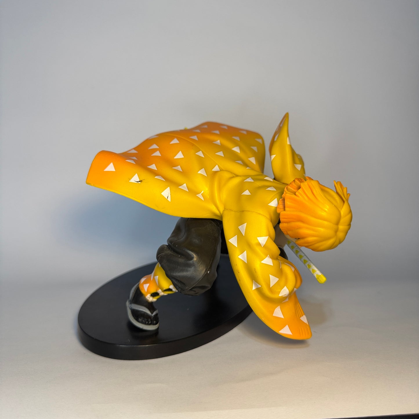 Action Figure Zenitsu Agatsuma – Demon Slayer 14 cm PVC