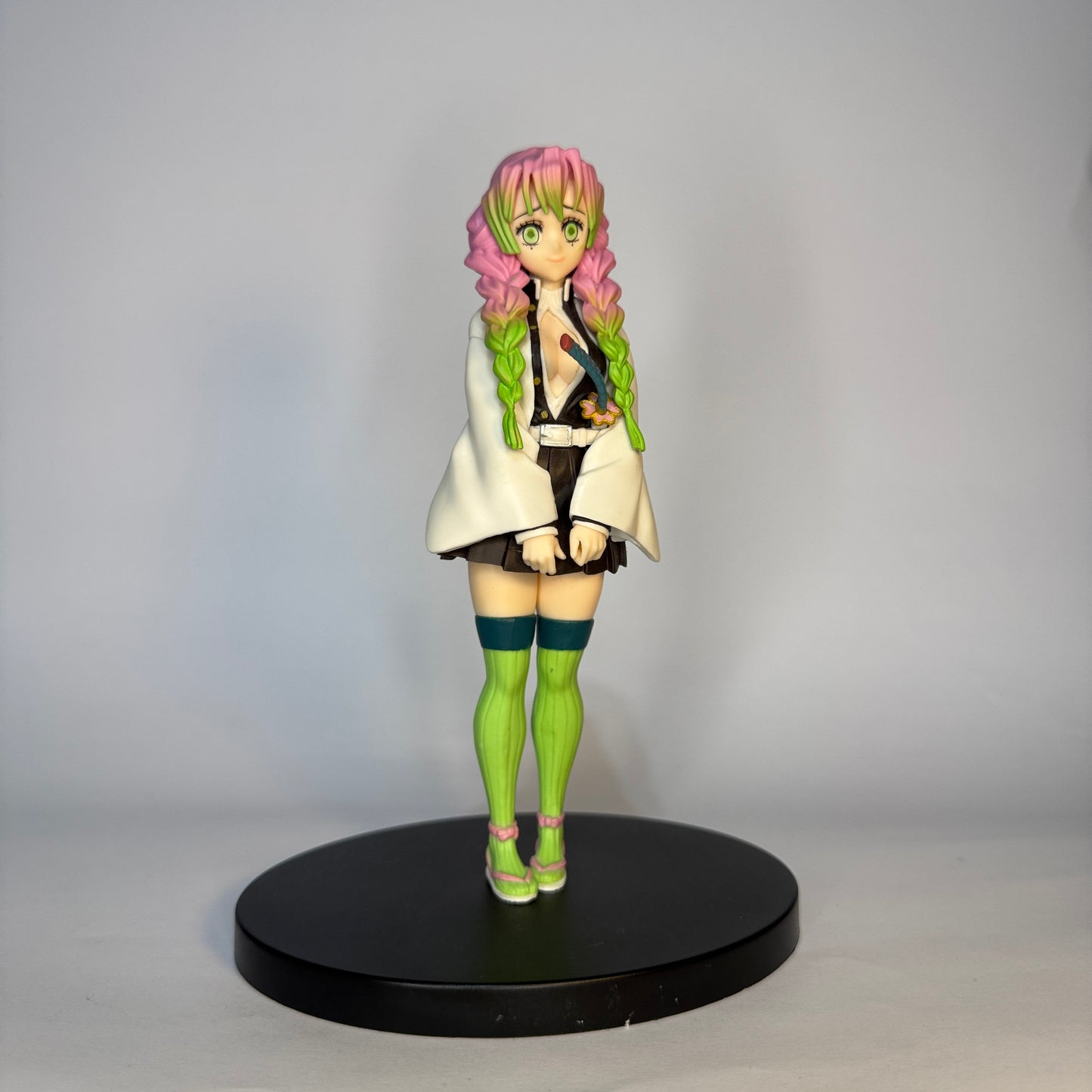 Action Figure Mitsuri Kanroji – Demon Slayer, 16 cm Bandai