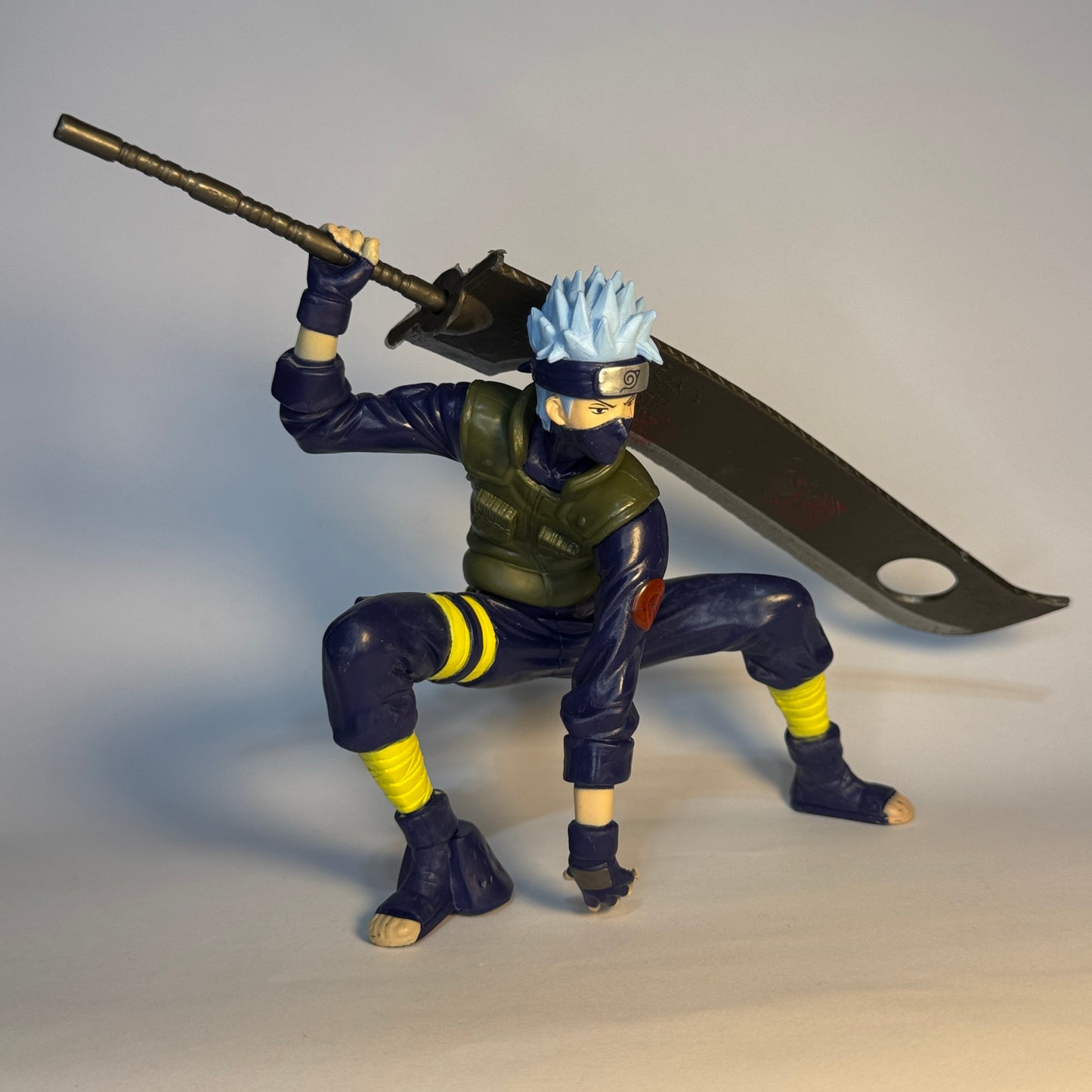 Action Figure Kakashi com Espada - Naruto - 15cm