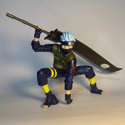 Action Figure Kakashi com Espada - Naruto - 15cm