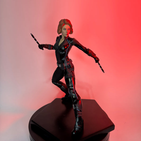 Action Figure Viúva Negra Iron Studios 16cm