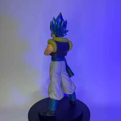 Action Figure Gogeta SSJ Deus – DB Super Bandai 21cm