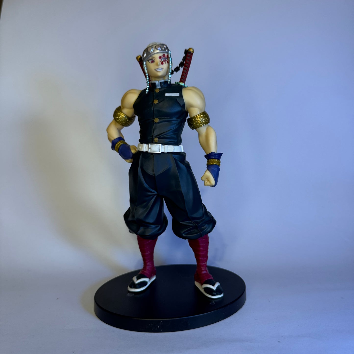 Action Figure Tengen Uzui – Demon Slayer, 19 cm Bandai PVC